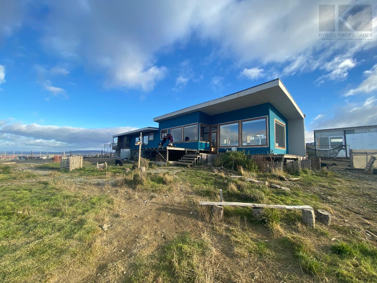 HERMOSA CASA CON LA MEJOR VISTA DEL ESTRECHO DE MAGALLANES